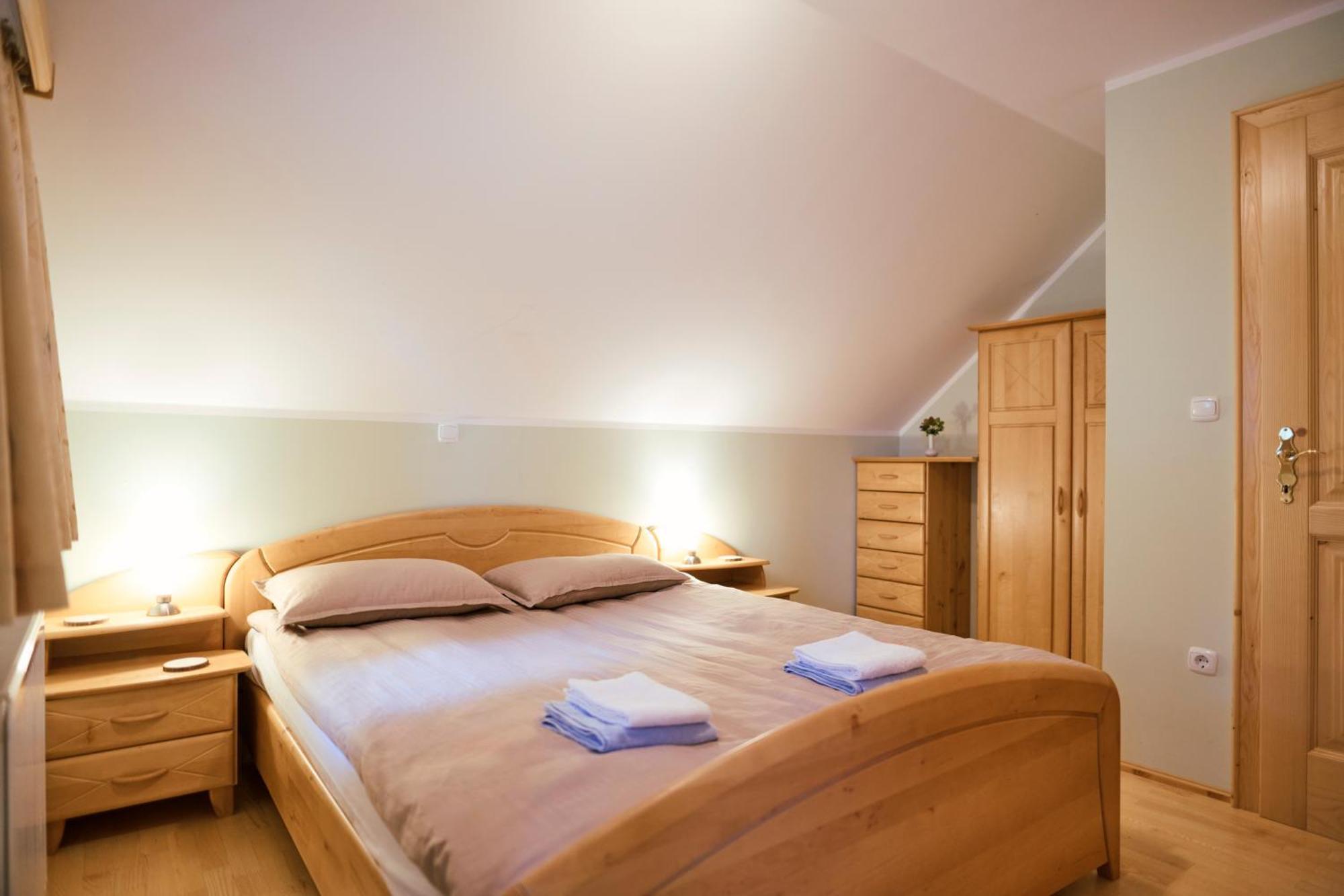 Apartma Smucisce Krvavec Apartment *